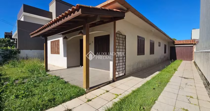 Casa com 4 quartos à venda na Rozalina De Aguiar Lentz, 447, Centro, Garopaba