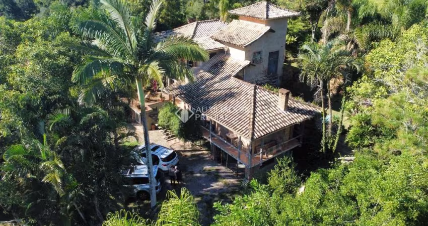 Casa com 3 quartos à venda na Jovino Piucco, 1, Macacu, Garopaba