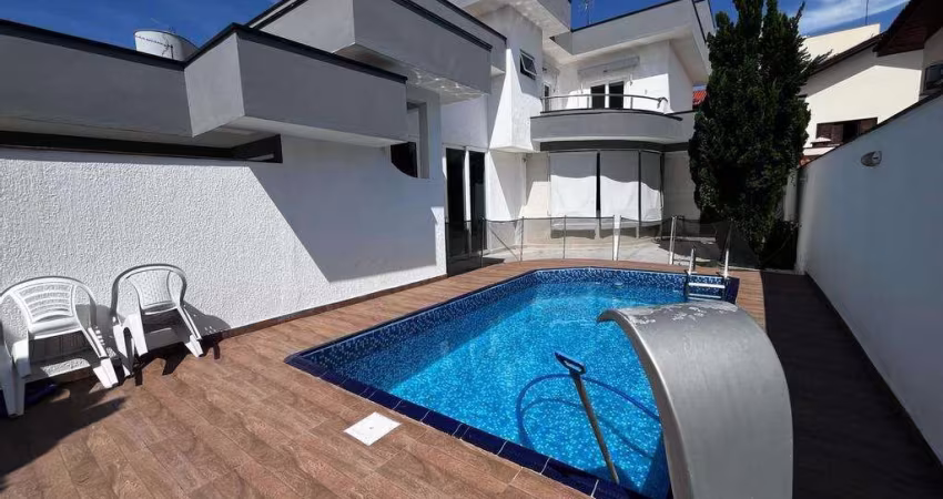 Casa à venda em Sorocaba, Condomínio Granja Olga I, com 3 suítes, com 304.75 m²