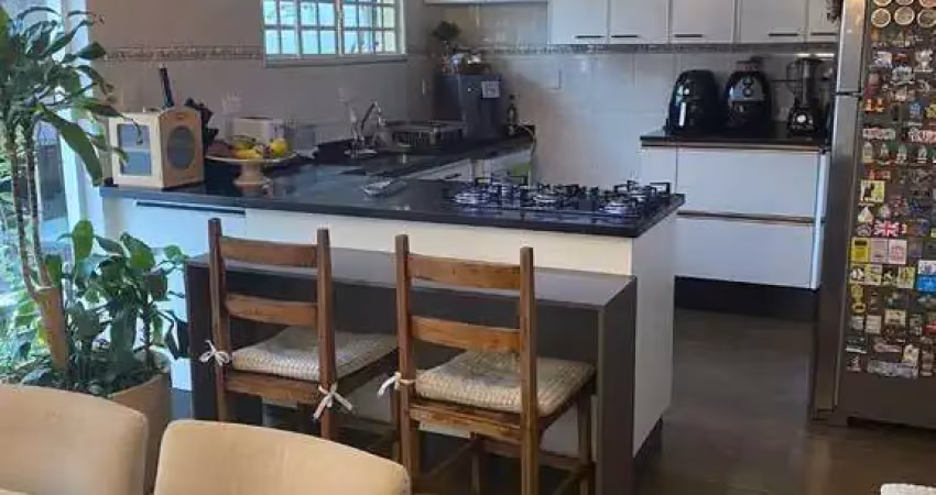 Casa à venda em Sorocaba, Condomínio Granja Olga I, com 4 quartos, com 290 m²
