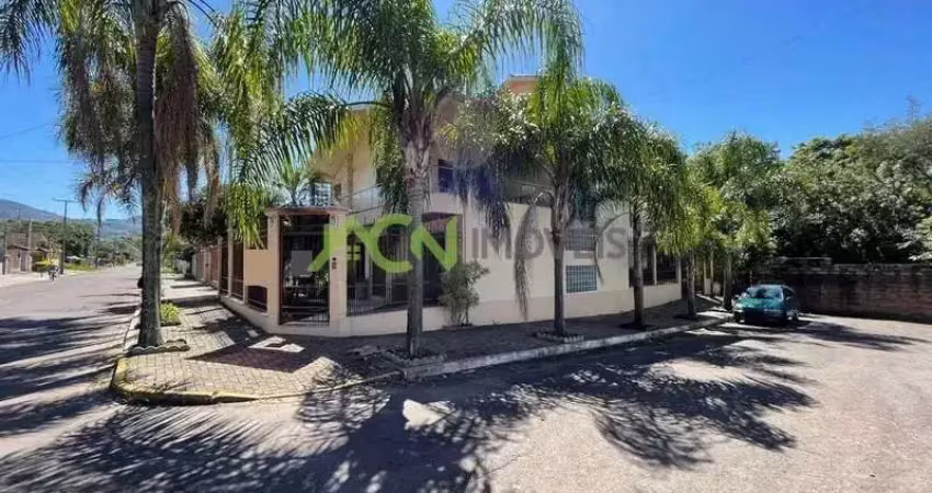 Casa com 4 dormitórios, mobiliada, no bairro Sâo Jorge em Novo Hamburgo