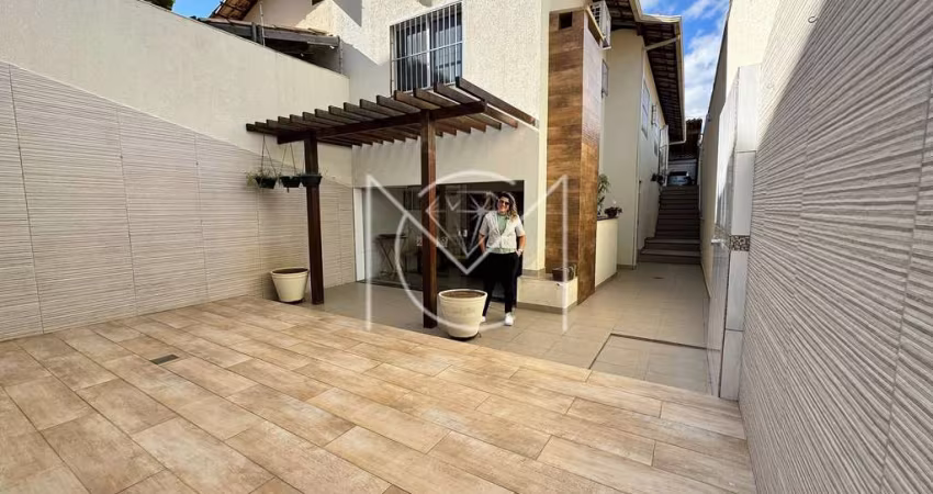 Casa com suíte e closet no bairro Floresta Encantada