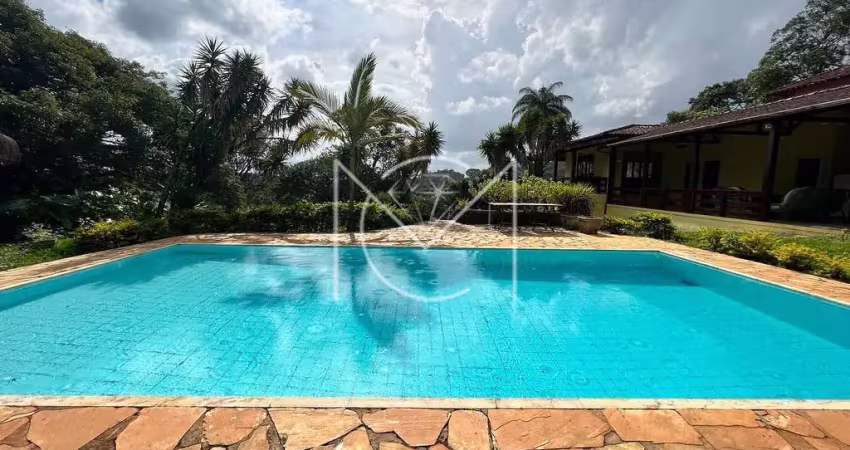 SÍTIO COM 04 QUARTOS EM CONDOMÍNIO FECHADO NA CIDADE DE ESMERALDAS