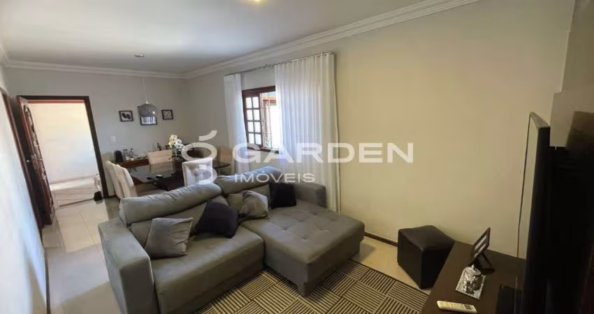 Casa em Jardim das Indústrias
