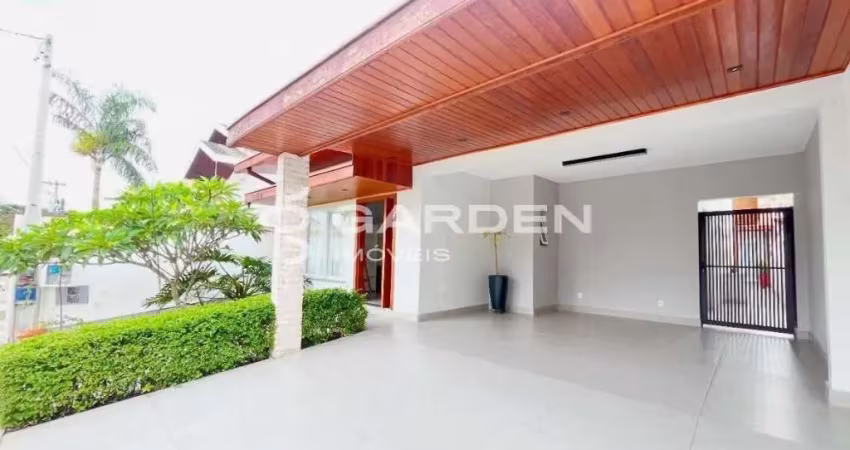 Casa em Condomínio em Urbanova