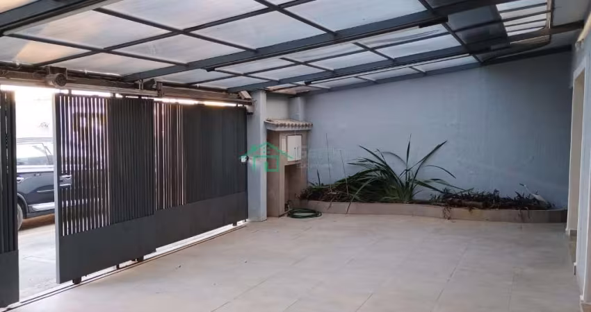 Casa comercial em Jardim das Indústrias