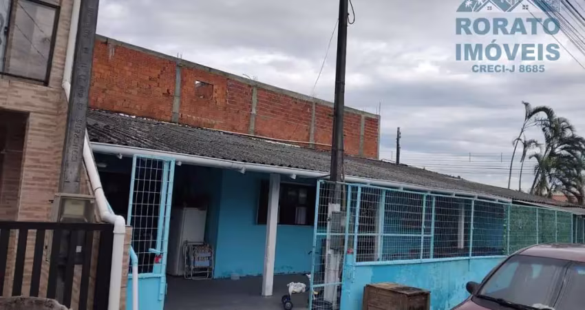 Venda de casa em Praia Grande - Matinhos: 3 dormitórios, 2 banheiros, por R$ 300.000.