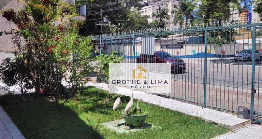 Casa com 4 dormitórios à venda, 170 m² por R$ 1.600.000,00 - Jardim São Dimas - São José dos Campos/SP