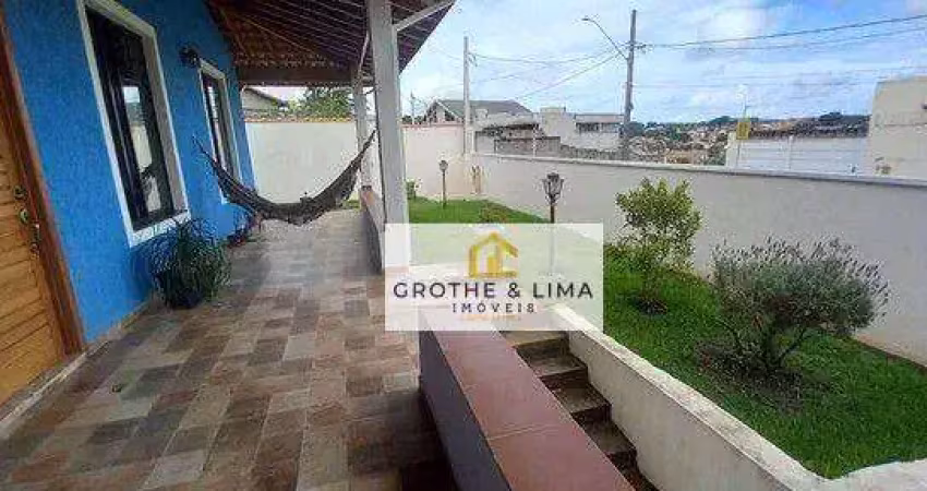Sobrado com 3 dormitórios à venda, 274 m² por R$ 965.000,00 - Campos Elíseos - Taubaté/SP