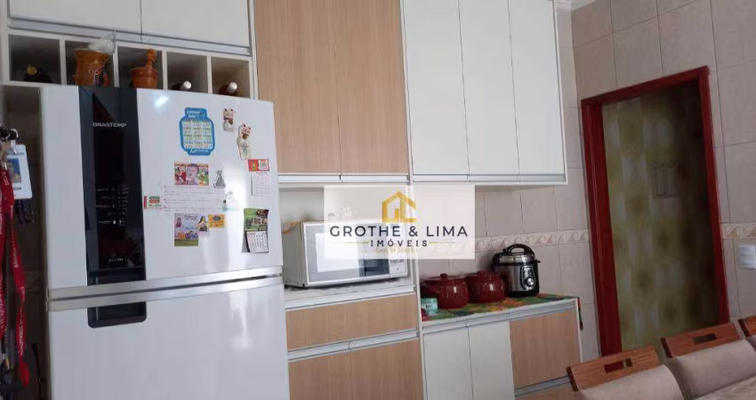 Casa com 3 quartos em ótima localização