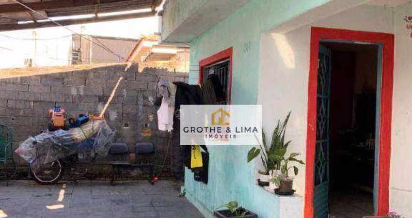 Casa simples com edícula
