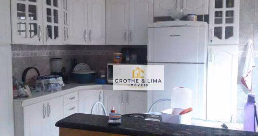 Sobrado com 4 dormitórios à venda, 120 m² por R$ 296.800 - Parque dos Príncipes - Jacareí/SP