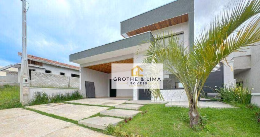 Casa com 4 dormitórios à venda, 135 m² por R$ 950.000,00 - Condomínio Malibu - Caçapava/SP