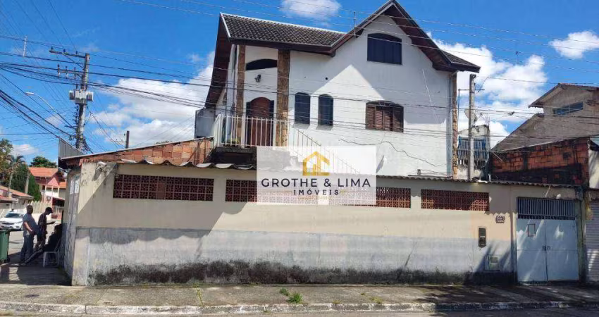 Sobrado com 3 dormitórios à venda, 270 m² por R$ 954.000,00 - Jardim Portugal - São José dos Campos/SP