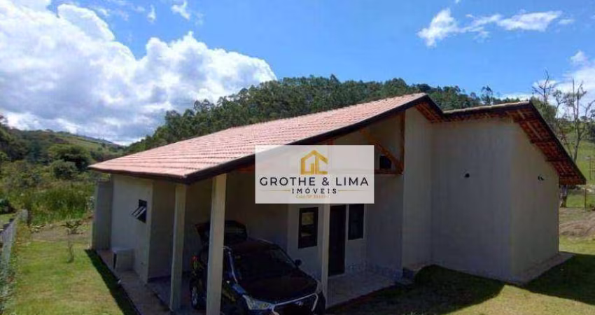 Casa com 3 dormitórios à venda, 174 m² por R$ 690.000,00 - Zona Rural - Santo Antônio do Pinhal/SP