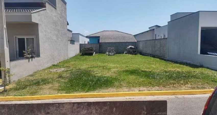 Oportunidade! Terreno à venda, em condomínio fechado, 253 m² por R$ 220.000 - Caminho Novo - Tremembé/SP