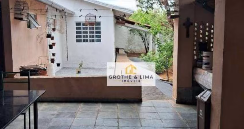 Casa com 2 dormitórios à venda, 250 m² por R$ 550.000,00 - Alto São Pedro - Taubaté/SP