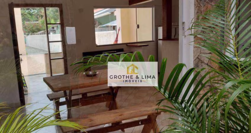 Casa com 4 dormitórios à venda, 151 m² por R$ 955.000 - Centro - Caraguatatuba/SP