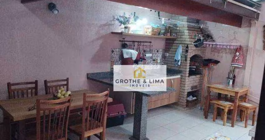 Sobrado com 3 dormitórios à venda, 196 m² por R$ 795.000,00 - Bosque dos Eucaliptos - São José dos Campos/SP