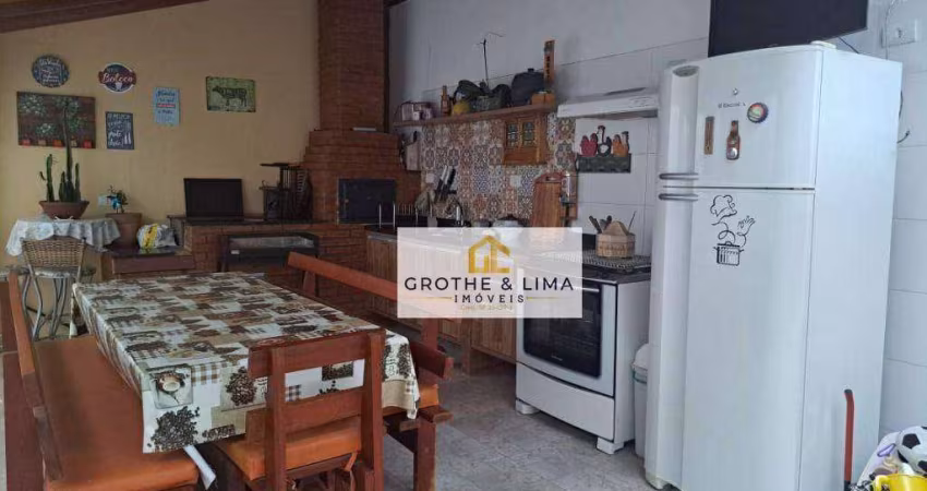 Sobrado com 3 dormitórios à venda, 142 m² por R$ 636.000,00 - Vila Areao - Taubaté/SP