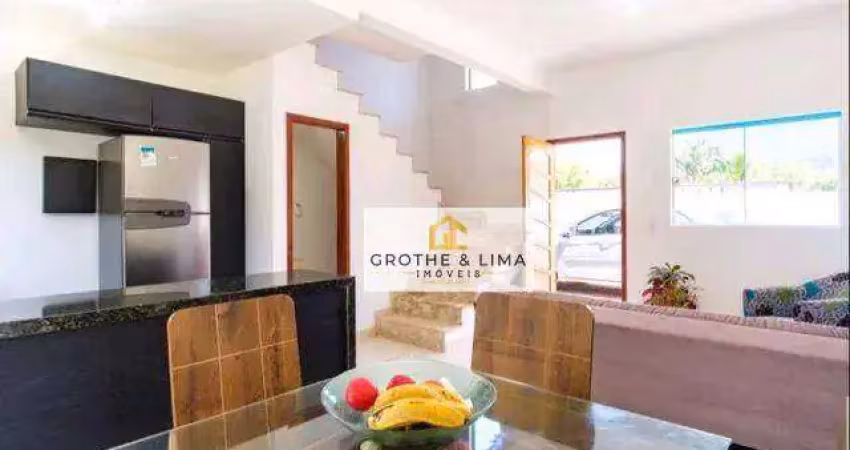 Sobrado Lindo Condomínio á venda 2 dorm, 73 m² perto praia, local excelente, fácil acesso ao centro e rodovia - Jardim Capricórnio - Caraguatatuba/SP