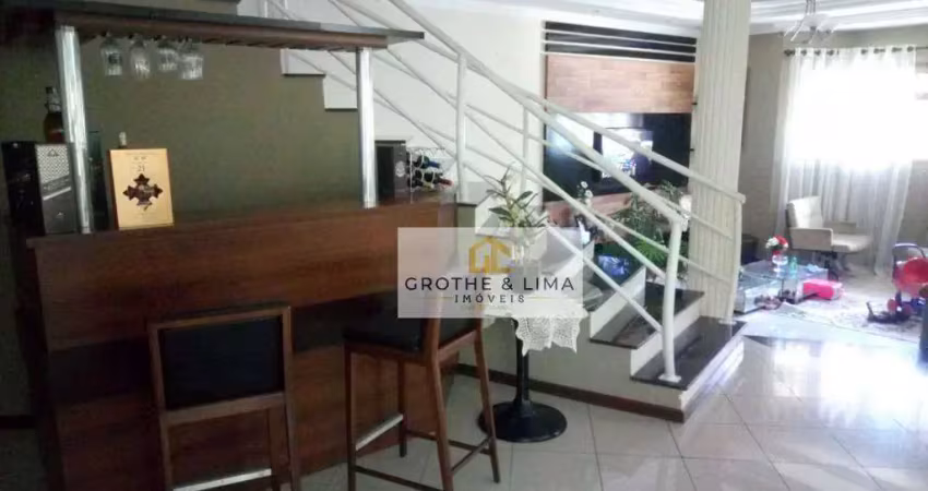 Casa com 4 dormitórios à venda, 318 m² por R$ 850.000,00 - Esplanada Santa Terezinha - Taubaté/SP