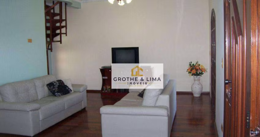 Sobrado com 3 dormitórios à venda, 253 m² por R$ 680.000,00 - Vera Cruz - Caçapava/SP