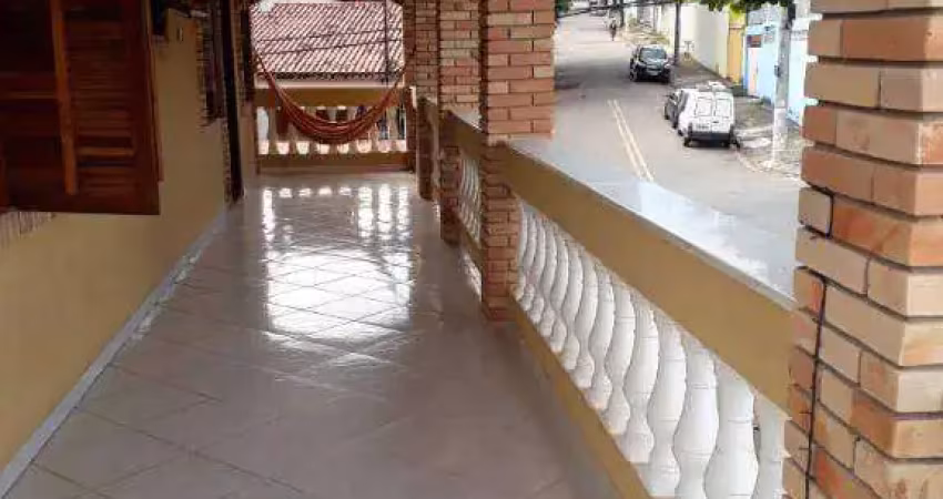 Sobrado com 4 dormitórios à venda, 190 m² por R$ 583.000,00 - Putim - São José dos Campos/SP