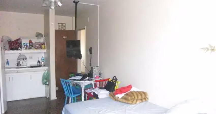 Kitnet / Stúdio à venda na JESUINO PASCOAL - FUNDOS, 29, Santa Cecília, São Paulo
