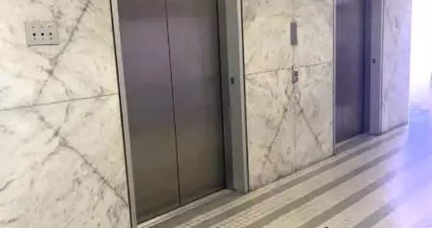 Ponto comercial à venda na Rua Vinte e Quatro de Maio, 77, República, São Paulo