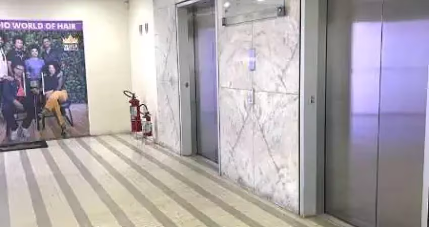 Ponto comercial para alugar na Rua Vinte e Quatro de Maio, 77, República, São Paulo