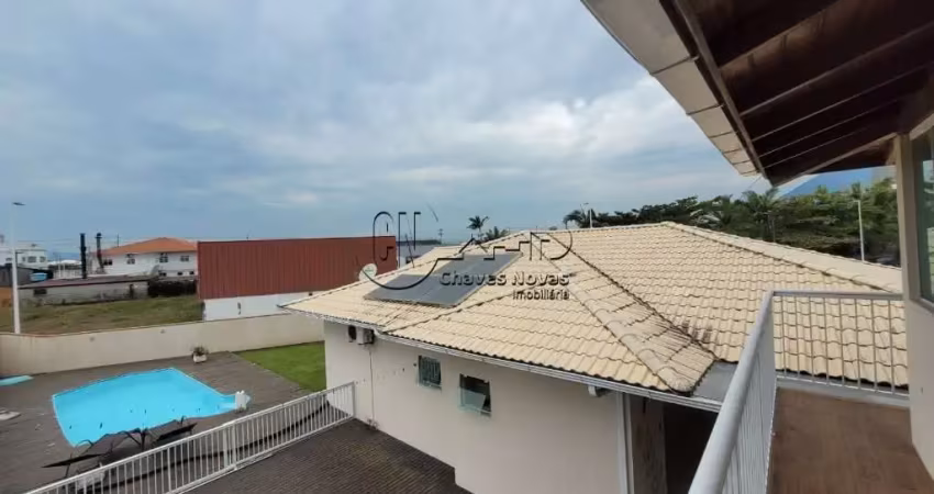 Casa em condomínio fechado com 3 quartos à venda no Centro, Palhoça 