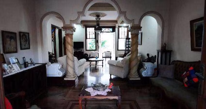 Sobrado com 4 dormitórios à venda, 258 m² por R$ 1.915.000,00 - Pompéia - Santos/SP