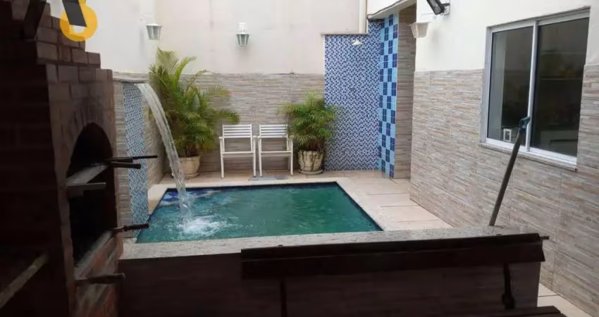 Casa modernizada - com piscina  3 dormitórios - duas suites