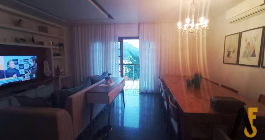 Linda casa na Freguesia, 4 dormitórios próximo  ao centro.