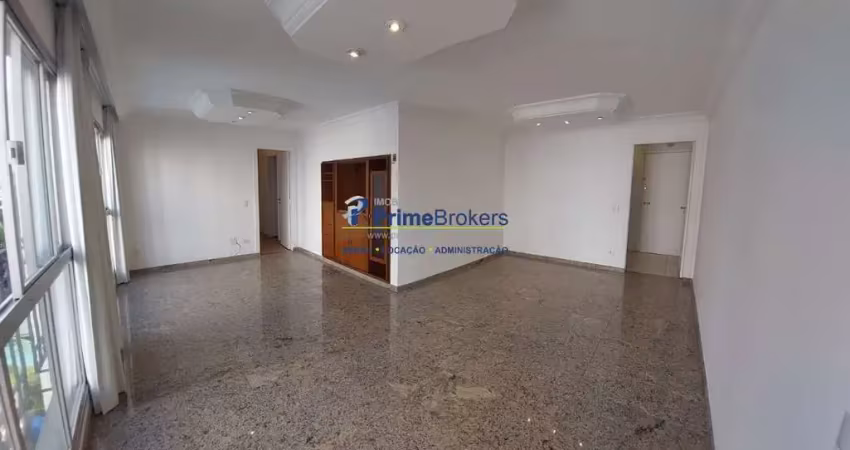 Apartamento com 3 quartos para alugar na Avenida Lavandisca, Moema, São Paulo