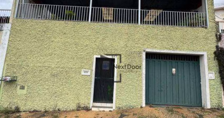 Casa para venda em Vila Georgina de 256.00m² com 3 Quartos, 1 Suite e 3 Garagens