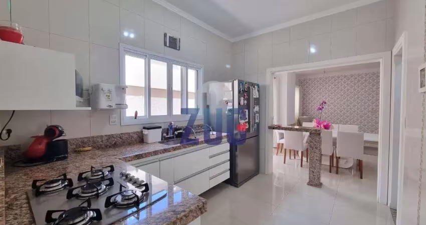 Casa à venda em valinhos, loteamento residencial santa gertrudes, com 3 suítes, com 170.6 m²