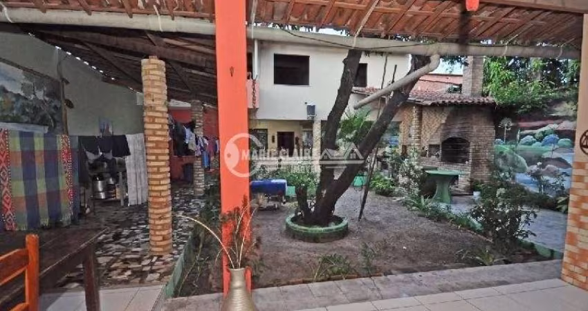 Sobrado com 3 andares à venda em Cascavel - Ceará