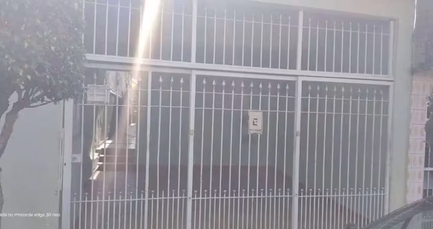 Casa com 3 quartos à venda na Rua São Magno, 139, Jardim Botucatu, São Paulo