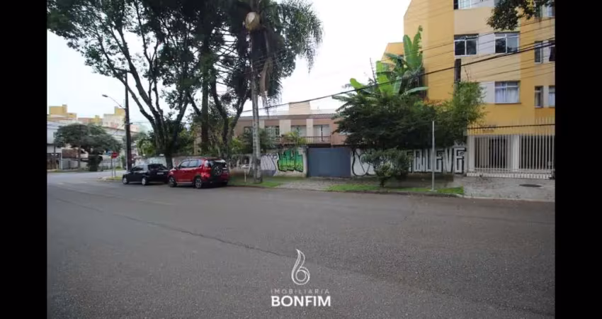 Terreno à venda na Rua Acre, 523, Água Verde, Curitiba