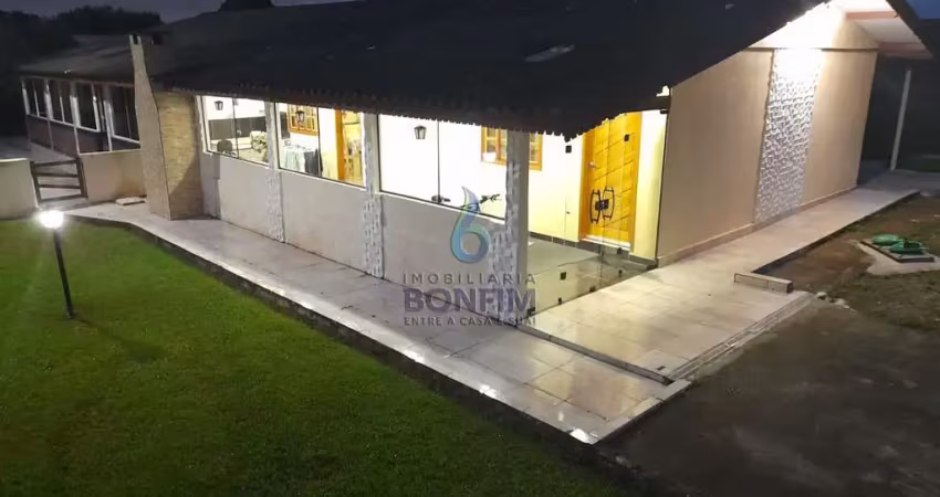 Chácara / sítio com 3 quartos à venda na Rua Augusto Lúcio, 796, Guarituba, Piraquara