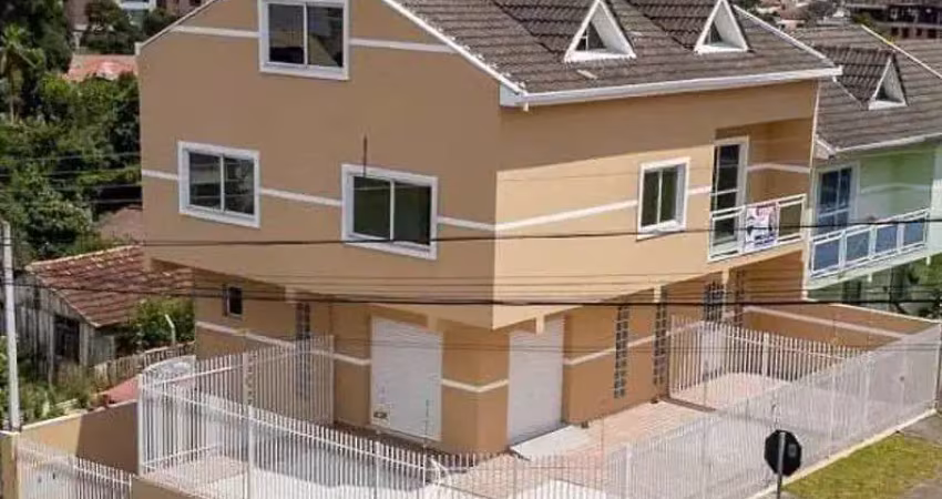 Casa com 3 quartos à venda na Rua Macapá, Tingui, Curitiba