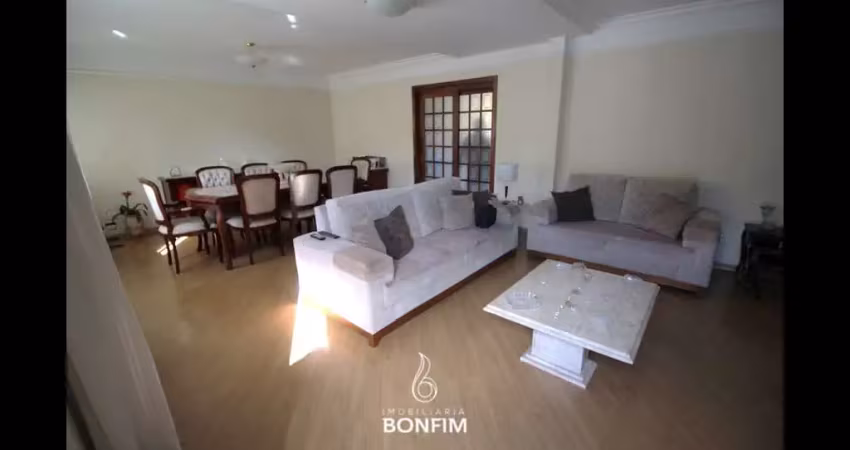 Casa com 3 quartos à venda na Rua Samuel Cézar, Água Verde, Curitiba