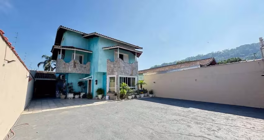 Casa com 4 quartos à venda no Canto do Forte, Praia Grande 