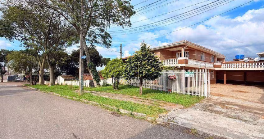 Sobrado com 5 dormitórios para alugar, 250 m² por R$ 3.890/mês -  Rua José Prussak, 22 Sítio Cercado - Curitiba/PR