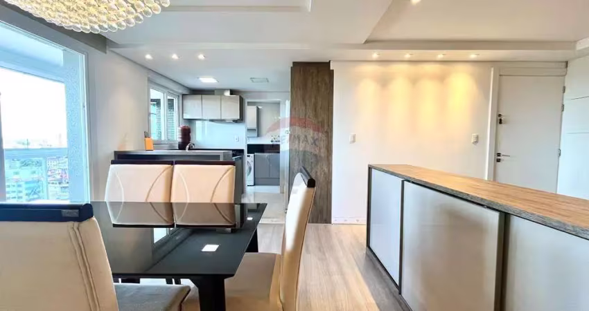 Apartamento semimobiliado com 3 dormitórios e 94m² privativos