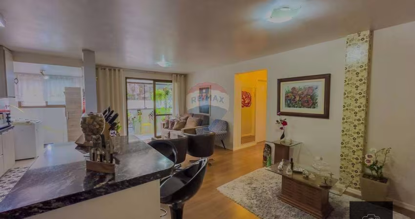 Apartamento semimobiliado com 2 dormitórios sendo uma suíte, prédio com elevador no Villagio