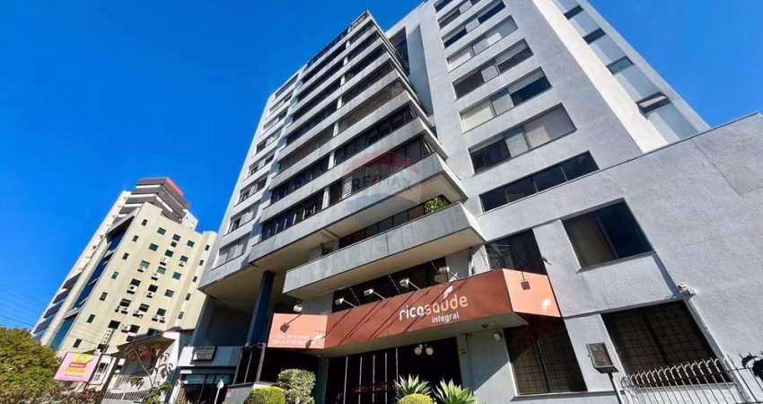 Apartamento no Centro 136m² - 03 Dormitórios - 01 Suíte - 02 Vagas