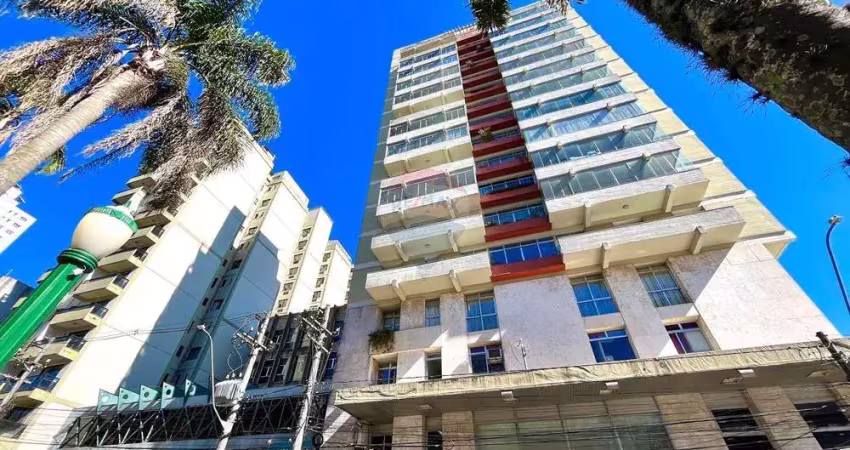 Apartamento com 4 dormitórios e 257m2 frente à praça dante